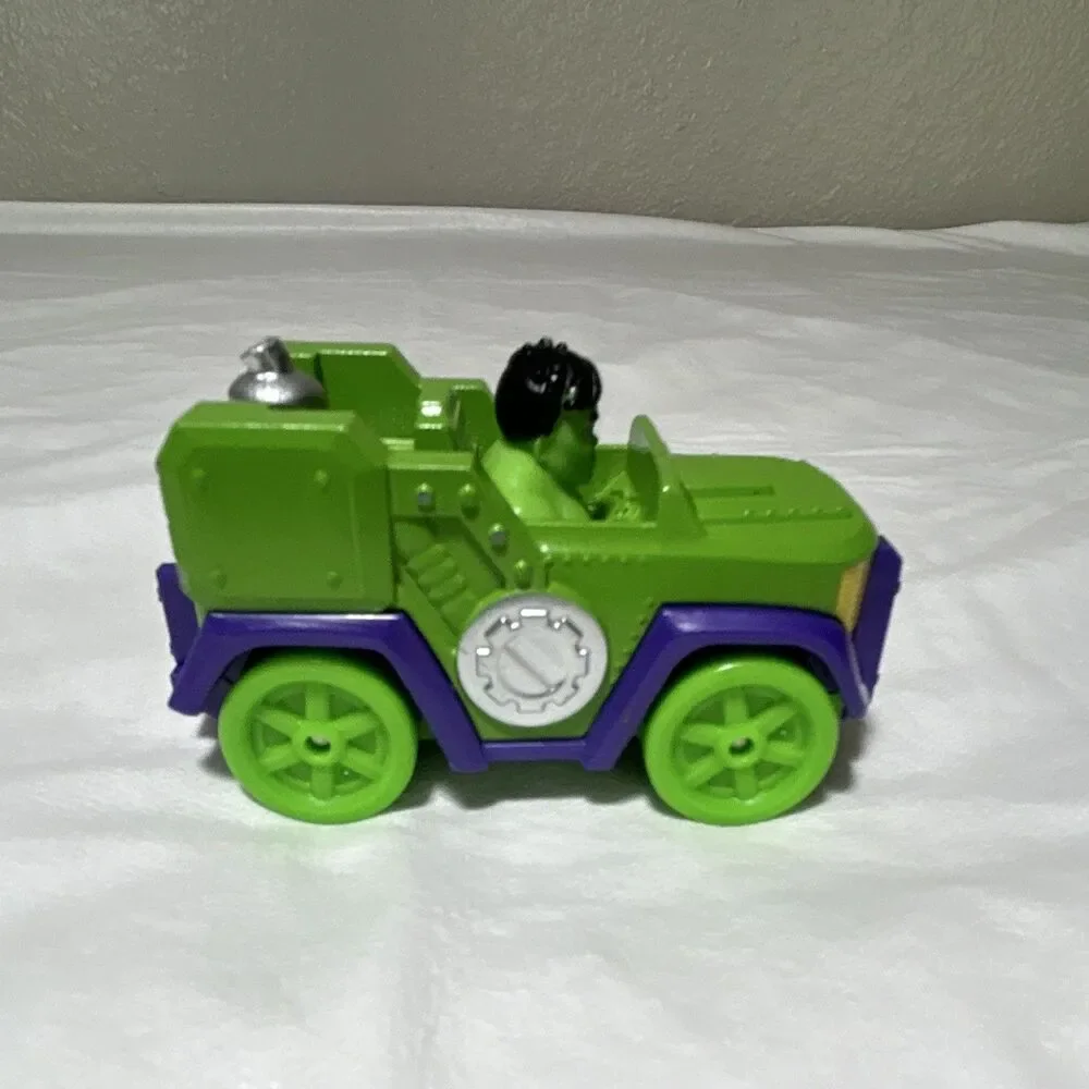 Jazwares Marvel Hulk Character Car 1:64 Scale Green/Purple Plastic 2023